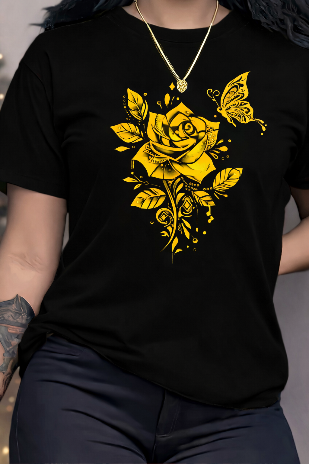 Luxurious Butterfly Rose Pattern Print T-shirt - Black Color